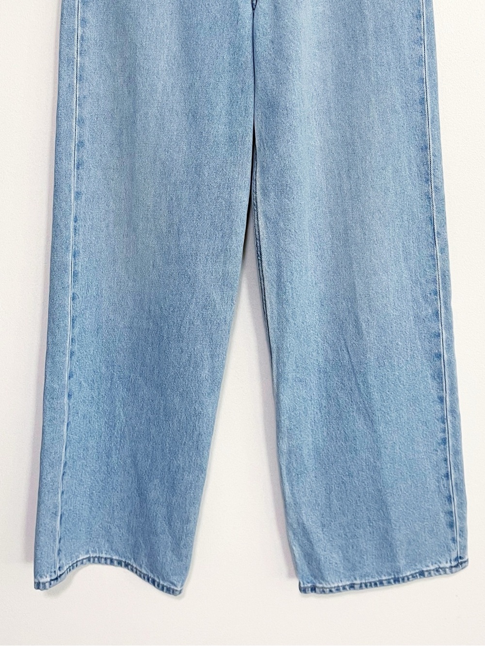 BOGO! Levi's High Loose Premium Denim Jeans in Full Circle Wash Size 26 - Picture 7 of 12